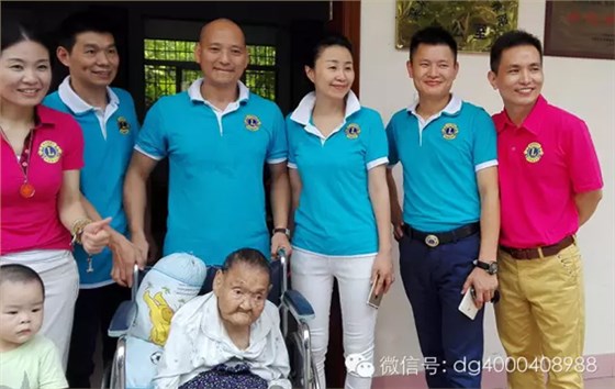 關(guān)愛老人我們在行動---左右手與深圳獅子會精英服務(wù)隊(duì)走近南山敬老院