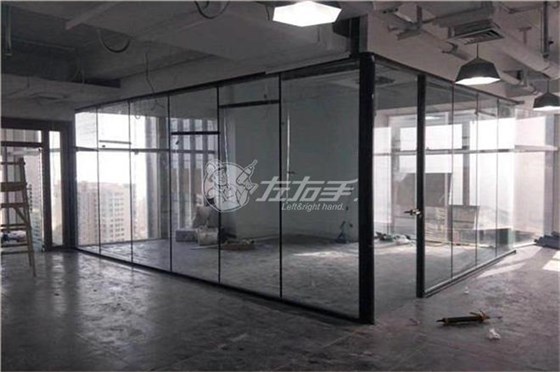 無(wú)框玻璃門維修方法 無(wú)框玻璃門維修方法
