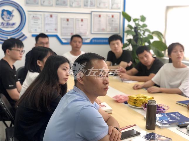 不懂年輕人，如何帶團(tuán)隊？