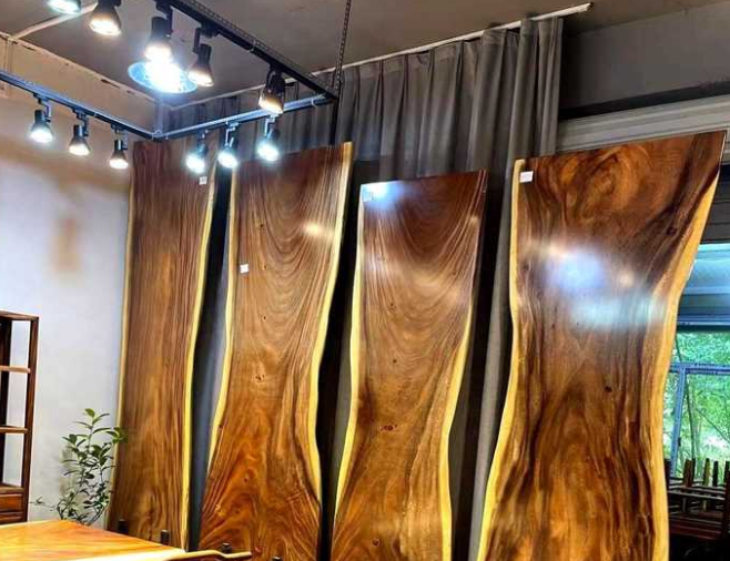 天津?qū)嵞炯揖吣募液?，?shí)木家具為何會(huì)快速崛起？