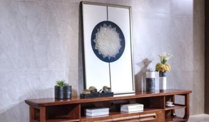 實(shí)木多層地板定制;實(shí)木家具如何選購與修復(fù)保養(yǎng)？