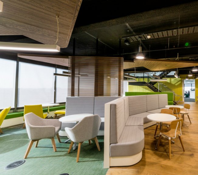 辦公家具設計回收：為何企業(yè)更流行定制辦公家具？