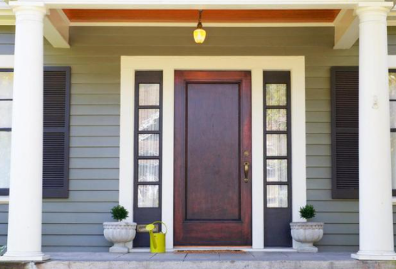 純橡木家具：橡木當(dāng)做門的材質(zhì)怎么樣？橡木門后期如何保養(yǎng)？