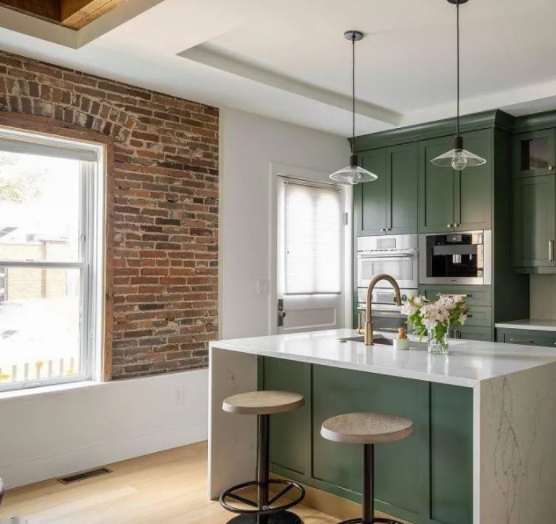 全鋁家居整體櫥柜：還在為櫥柜定制煩惱嗎，看看全鋁櫥柜定制有哪些優(yōu)點(diǎn)？