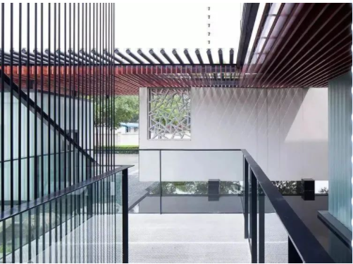 創(chuàng)意家具設(shè)計(jì)品牌：極簡家具設(shè)計(jì)，如何讓展廳成為壓單炮臺？