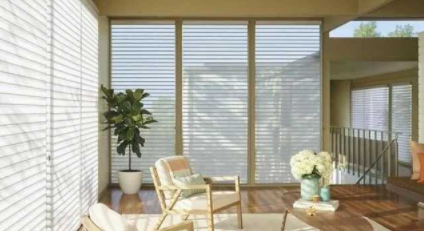 實(shí)木百葉窗安裝：家里裝修，用百葉窗還是窗簾好？