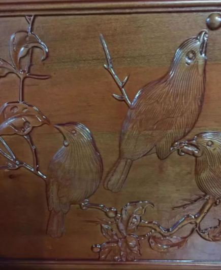 山樟木家具：香樟木沙發(fā)的優(yōu)點有哪些？