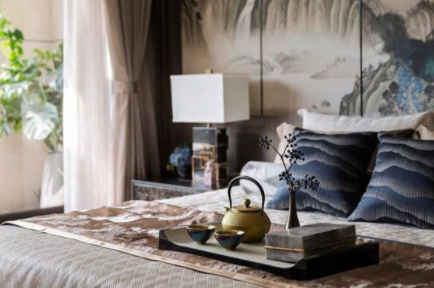 新中式別墅設(shè)計怎么搭配窗簾色彩？