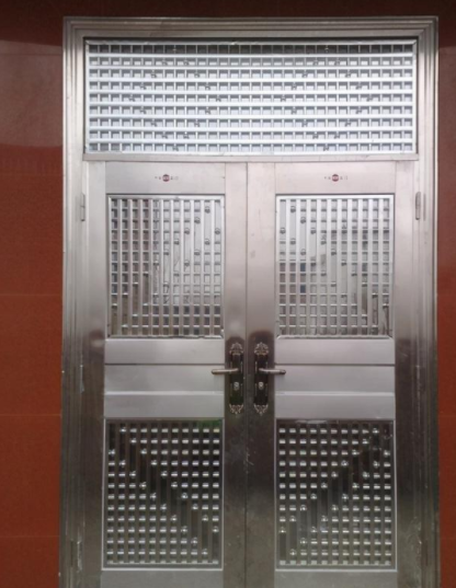 不銹鋼防盜門廠家，堅(jiān)固結(jié)實(shí)又耐用，不銹鋼防盜門