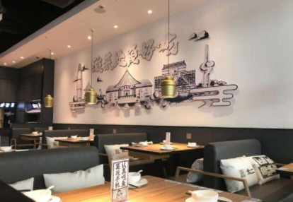 整體家裝設(shè)計(jì)師：家裝燈具應(yīng)該怎樣選擇與布置？