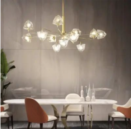 中式吊燈安裝：客廳吊燈一定要裝嗎？用其他燈具裝飾頂部也能美觀