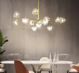 室內(nèi)客廳吊燈：客廳吊燈一定要裝嗎？用其他燈具裝飾頂部也能美觀