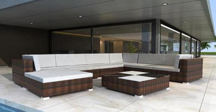 藤編桌椅子：戶(hù)外活動(dòng)的首選家具用品，舒適的藤編椅沙發(fā)組合