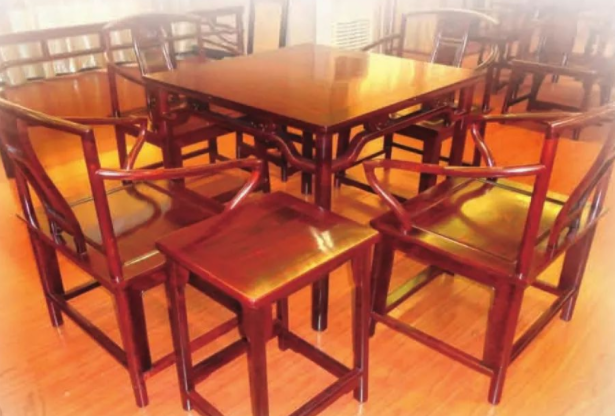 簡約風格家裝的特點：現代簡約風格中家具的搭配有什么技巧？