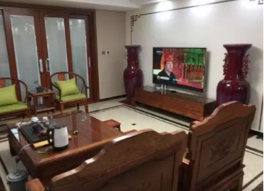 家庭小戶型中式裝修：中式裝修風(fēng)格，搭配的紅木家具，漂亮極了！