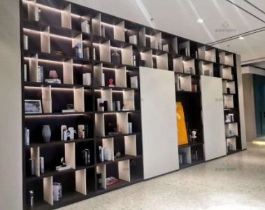 鋁制工藝品：鋁制家具成行業(yè)新寵，助力家居產(chǎn)業(yè)環(huán)保升級(jí)