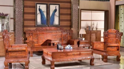 香樟木家具：香樟木沙發(fā)的優(yōu)點(diǎn)有哪些？