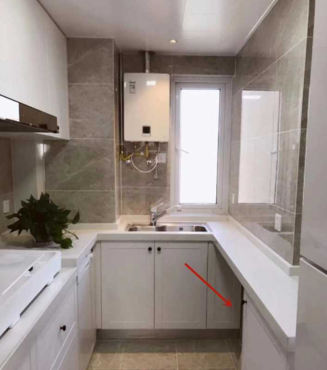 廚房櫥柜裝修效果圖，裝修買櫥柜都有哪些坑？