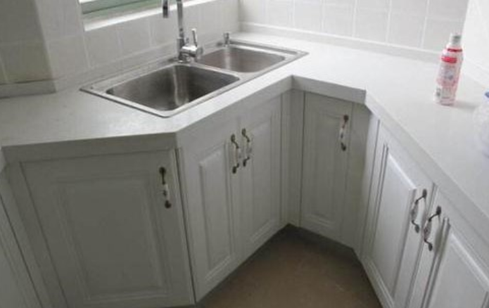 【石英石臺(tái)面價(jià)格】廚房安裝石英石臺(tái)面需要注意什么？